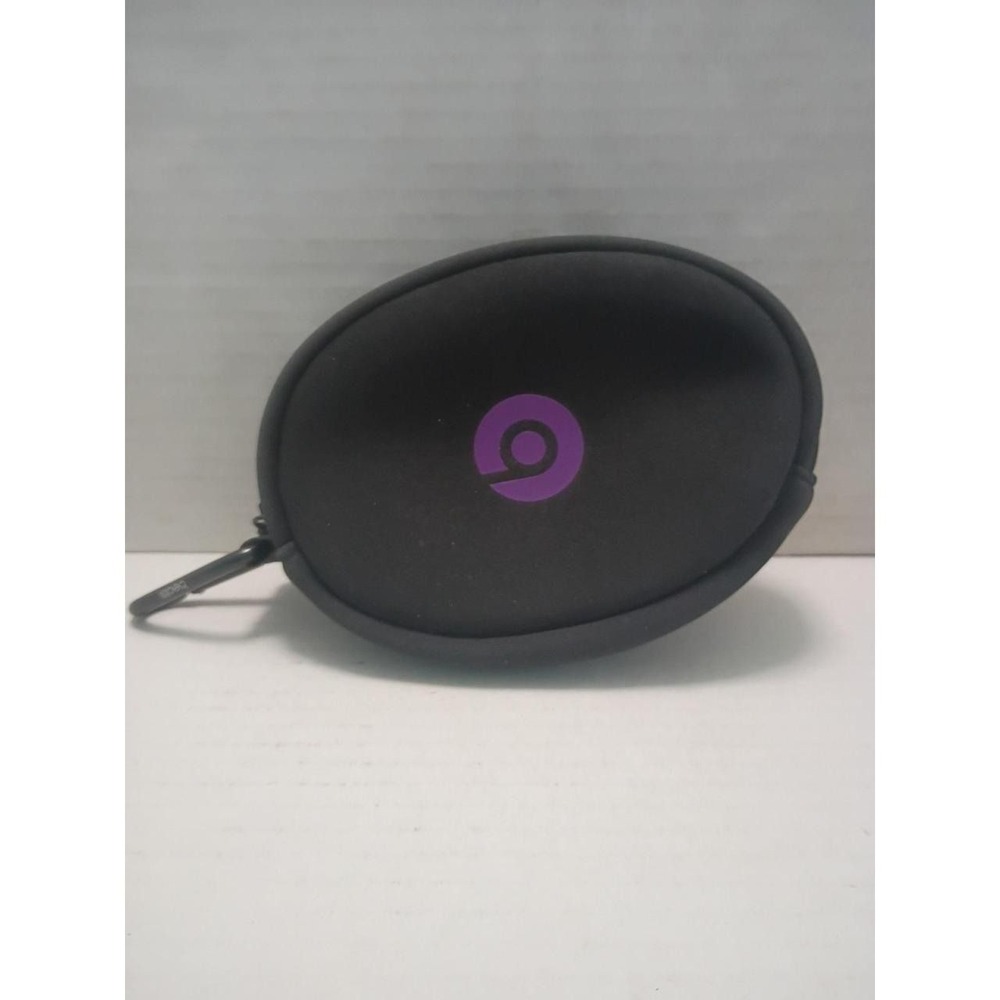 Beats by Dr. Dre Soft Case w/Carabiner